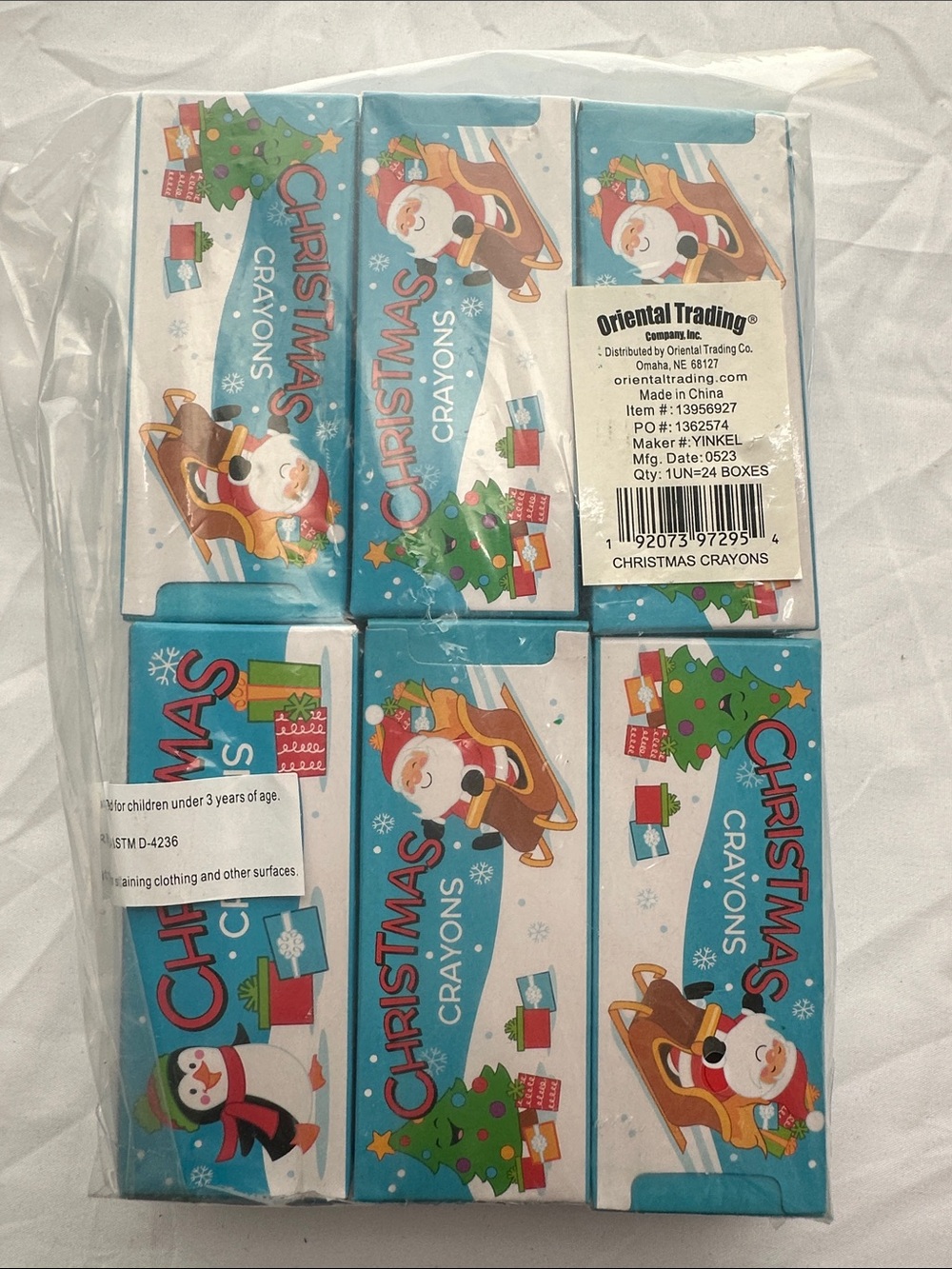 Oriental Trading Christmas Crayons - 24 Box Set